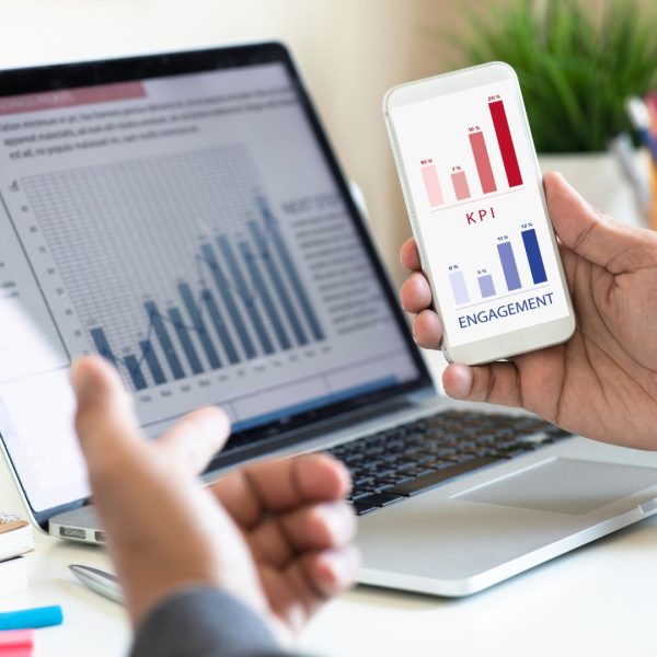 analytics for a PPC campaign both on a mobile and a lap top screen