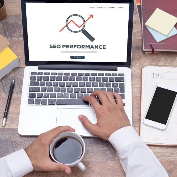 a man in an SEOagency working on a SEO report